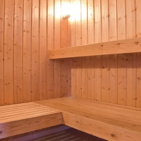 Three Bedroom Holiday In 펜션 *